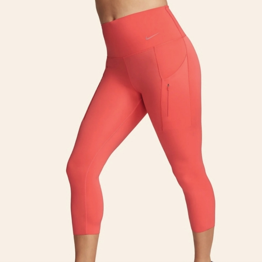 Nike Go Firm-Support, High-waisted Cropped leggings with pockets - coral